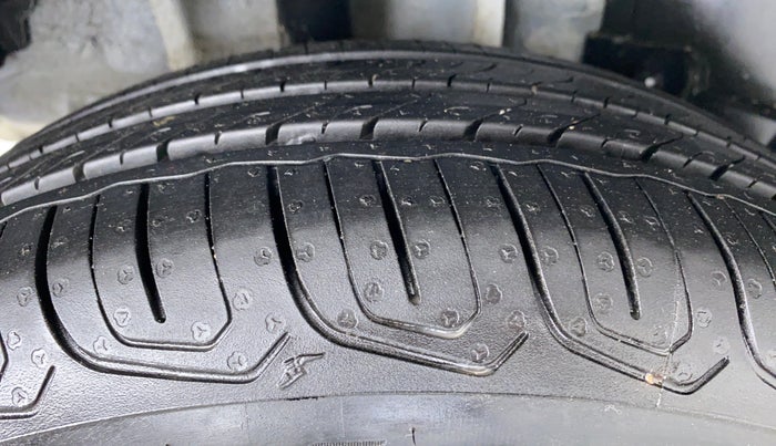 2021 Tata TIGOR XZ 1.2 REVOTRON, Petrol, Manual, 831 km, Right Rear Tyre Tread