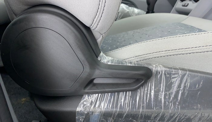 2021 Tata TIGOR XZ 1.2 REVOTRON, Petrol, Manual, 831 km, Driver Side Adjustment Panel