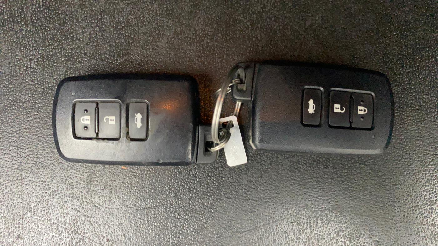 2015 Toyota Corolla Altis VL CVT PETROL, Petrol, Automatic, 79,292 km, Key Close Up