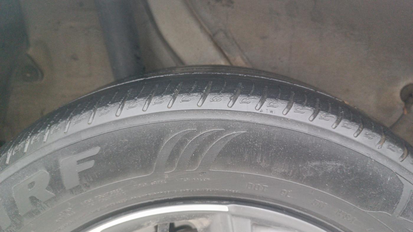 2020 Hyundai VENUE SX 1.0 TURBO, Petrol, Manual, 59,700 km, Right Rear Tyre Tread