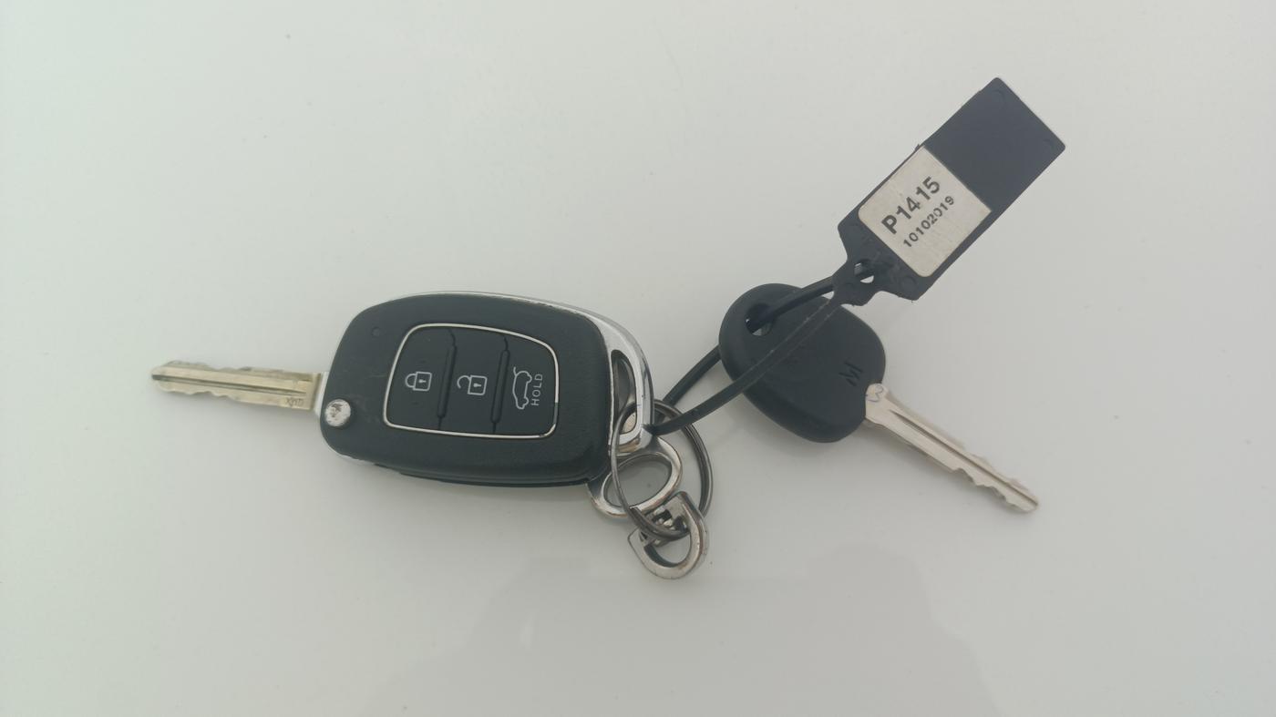 2020 Hyundai VENUE SX 1.0 TURBO, Petrol, Manual, 59,700 km, Key Close Up