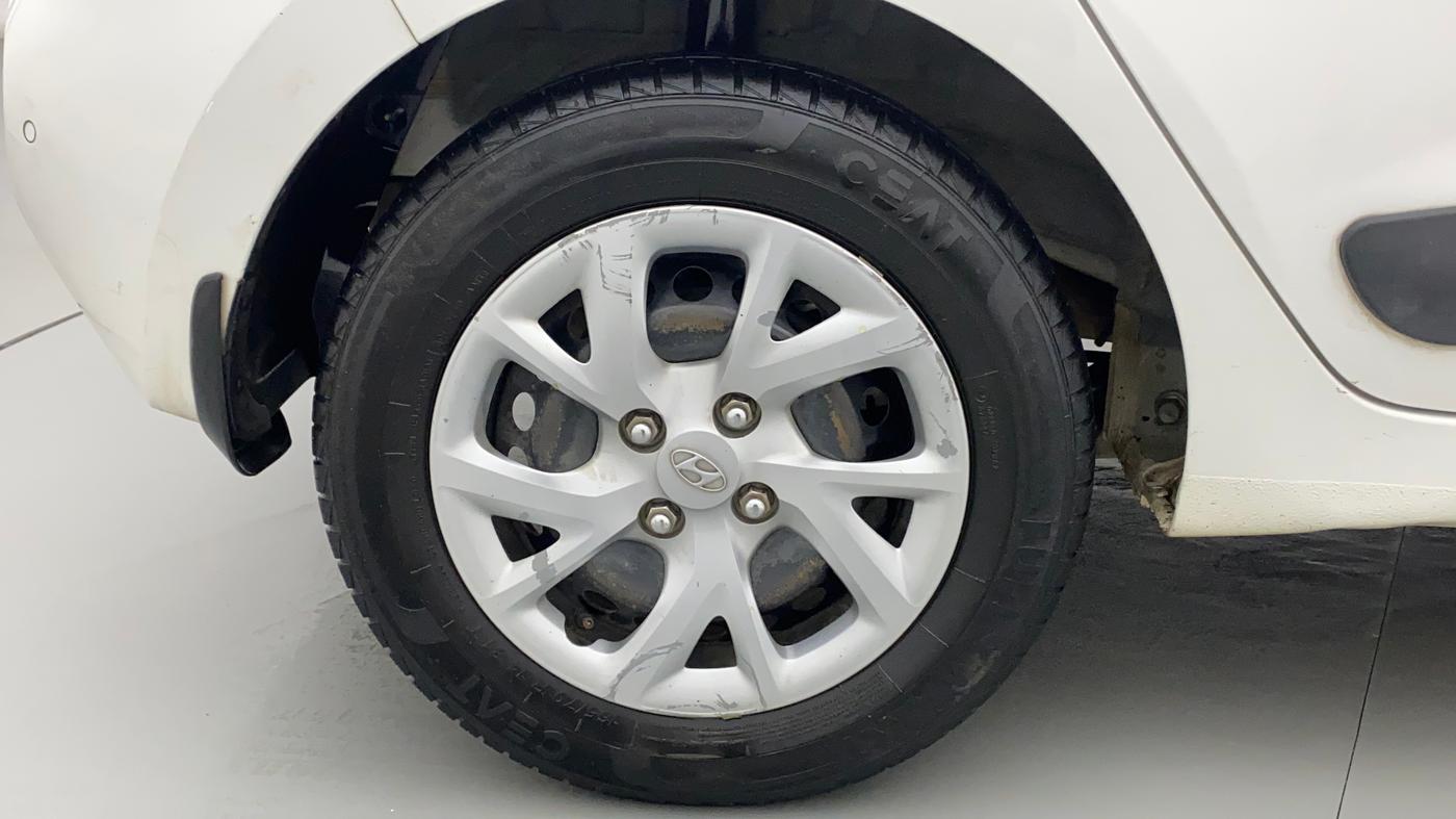 2017 Hyundai Grand i10 SPORTZ 1.2 KAPPA VTVT, Petrol, Manual, 71,306 km, Right Rear Wheel