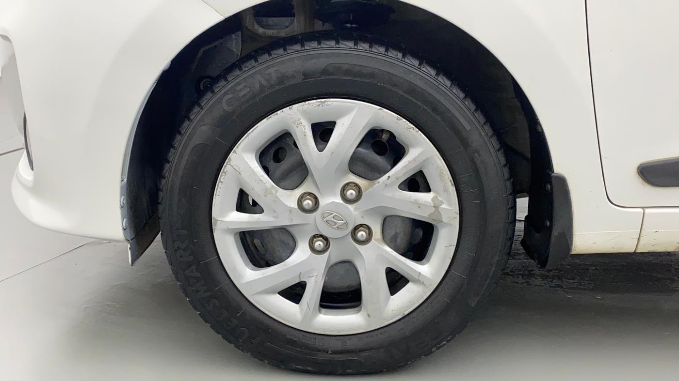 2017 Hyundai Grand i10 SPORTZ 1.2 KAPPA VTVT, Petrol, Manual, 71,306 km, Left Front Wheel