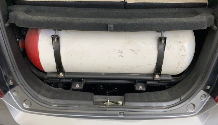 2017 Maruti Wagon R 1.0 LXI CNG, CNG, Manual, 89,289 km, Boot Inside