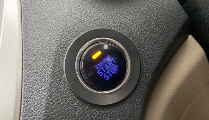 2019 Hyundai Verna 1.6 VTVT SX, Petrol, Manual, 1,27,690 km, Keyless Start/ Stop Button