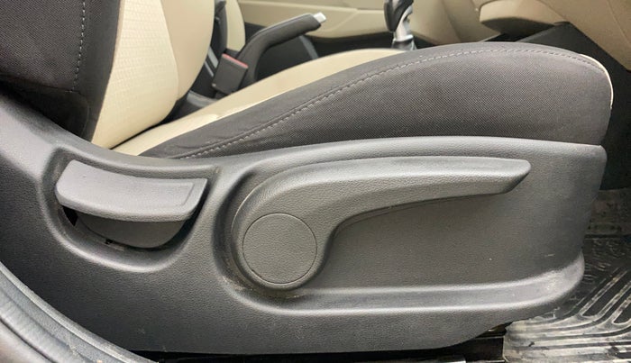 2019 Hyundai Verna 1.6 VTVT SX, Petrol, Manual, 1,27,690 km, Driver Side Adjustment Panel