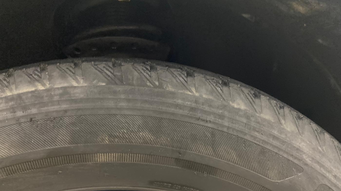 2021 Tata Safari XZ PLUS 6 S, Diesel, Manual, 56,790 km, Right Front Tyre Tread