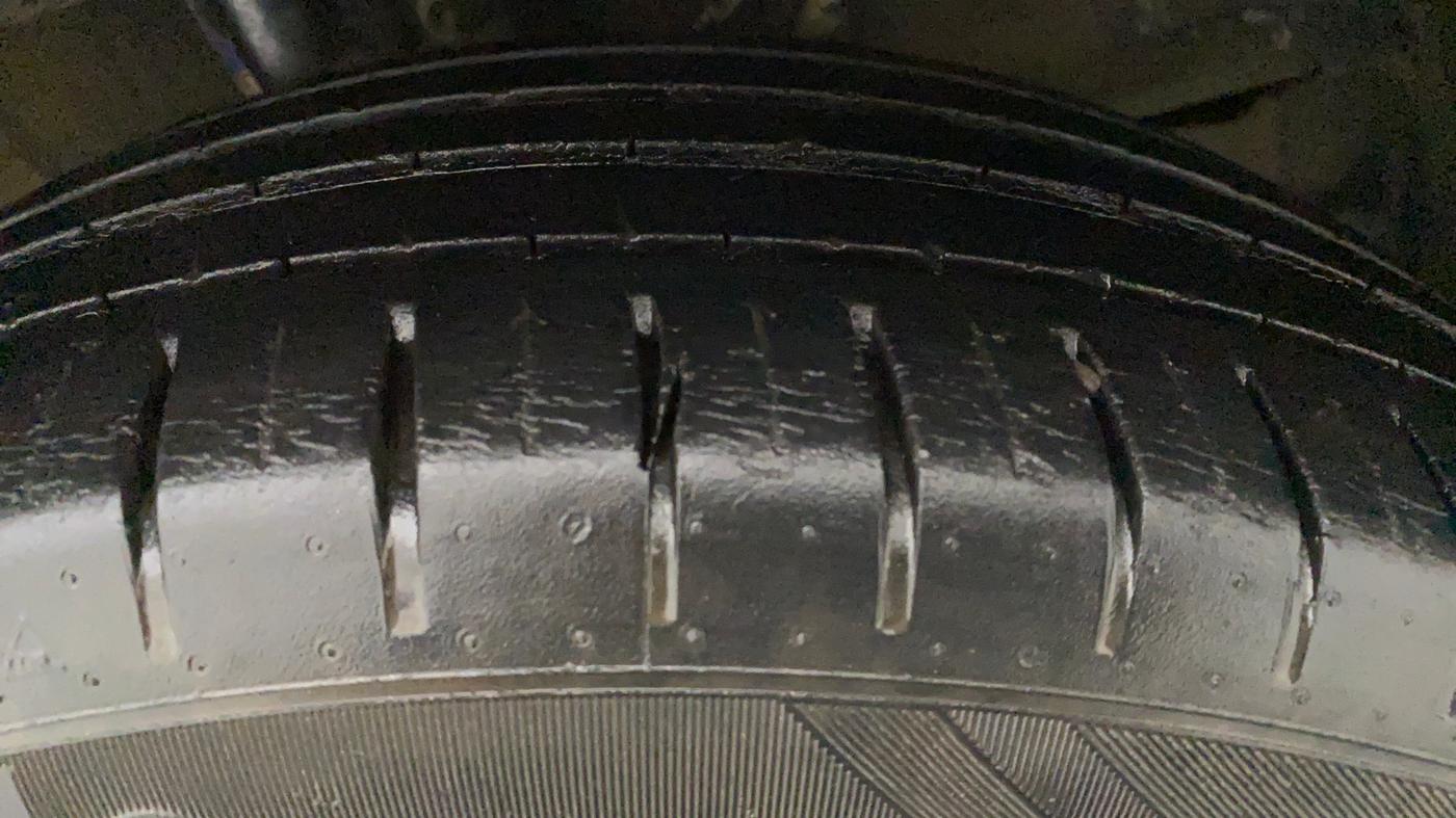 2018 Maruti Baleno ZETA PETROL 1.2, Petrol, Manual, 19,499 km, Left Front Tyre Tread