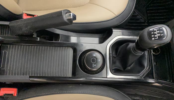2022 Tata NEXON XZ PLUS (PREMIUM) KAZIRANGA PETROL, Petrol, Manual, 81,792 km, Gear Lever