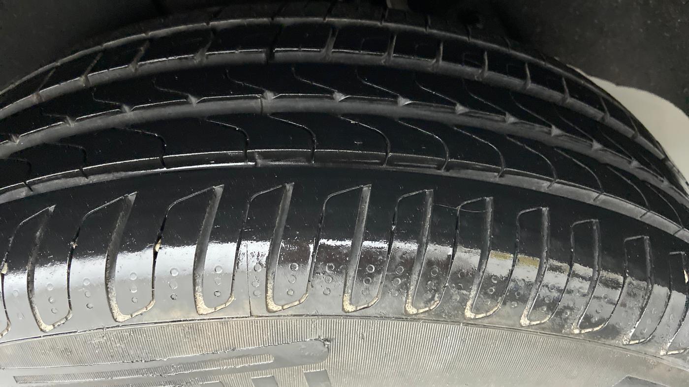 2013 BMW X3 XDRIVE 20D, Diesel, Automatic, 67,468 km, Left Front Tyre Tread