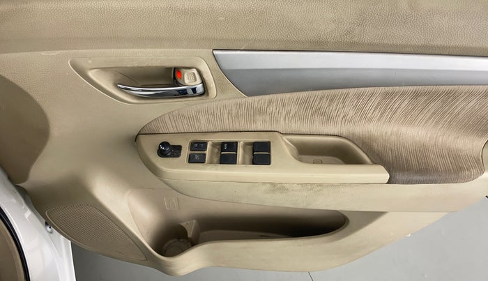 2015 Maruti Ertiga VXI, Petrol, Manual, 48,395 km, Driver Side Door Panels Control