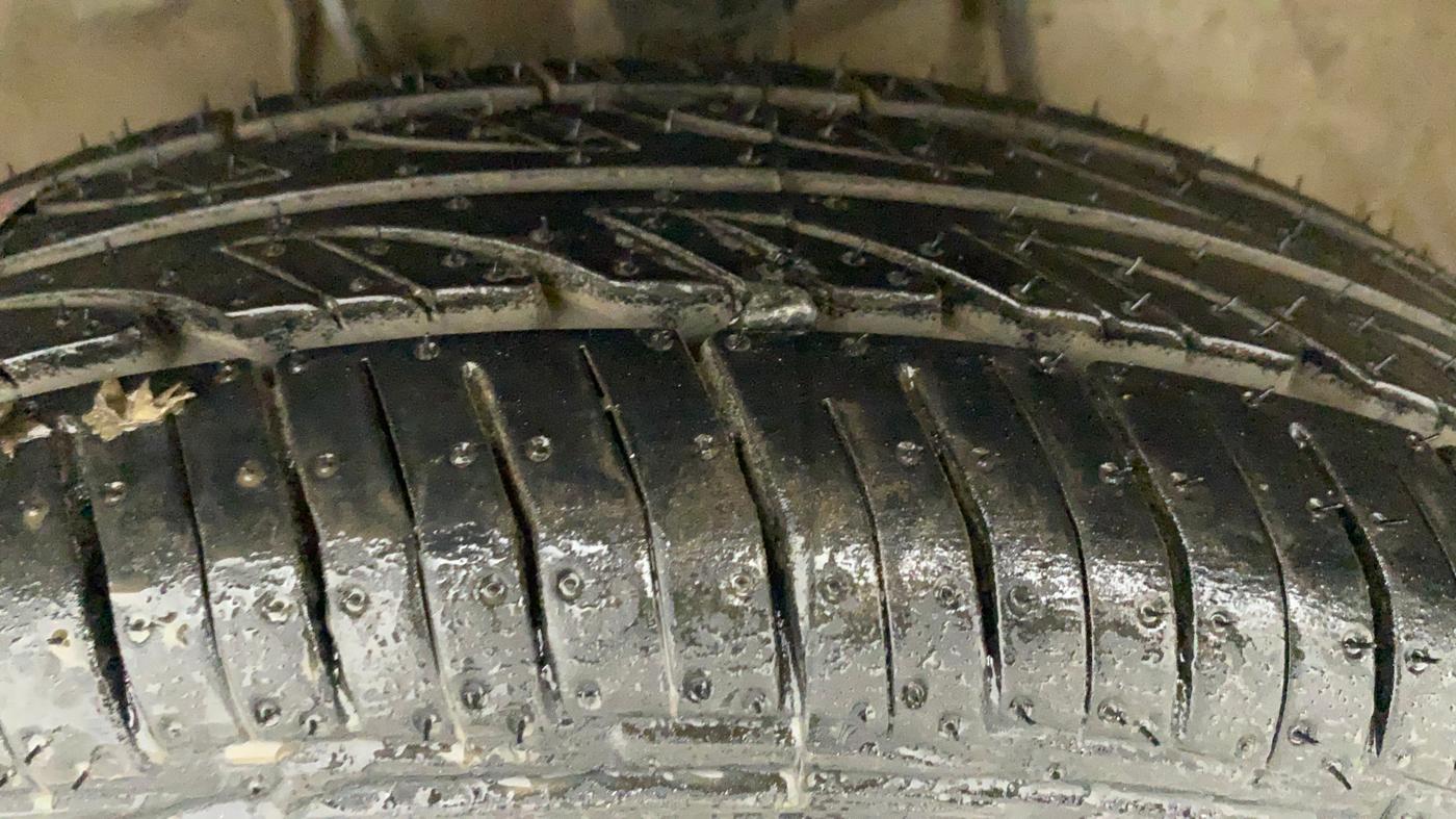 2022 Maruti Alto LXI O, Petrol, Manual, 11,677 km, Left Front Tyre Tread