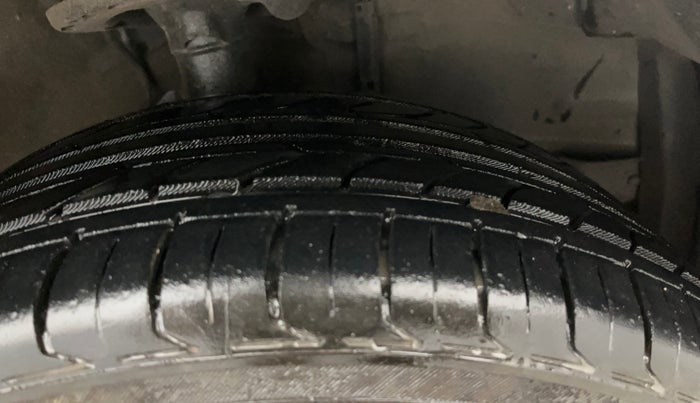 2017 Toyota Corolla Altis VL CVT PETROL, Petrol, Automatic, 98,966 km, Right Front Tyre Tread