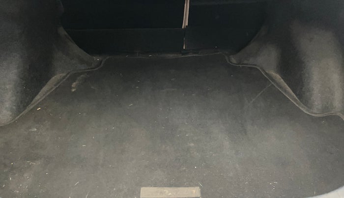 2017 Toyota Corolla Altis VL CVT PETROL, Petrol, Automatic, 98,966 km, Boot Inside