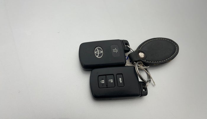 2017 Toyota Corolla Altis VL CVT PETROL, Petrol, Automatic, 98,966 km, Key Close Up