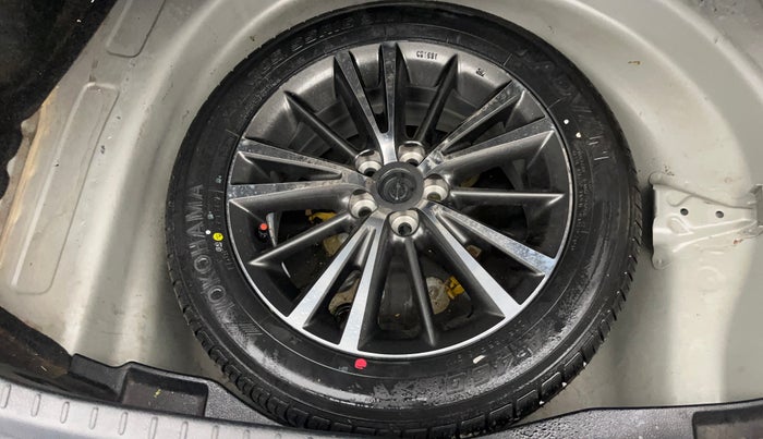 2017 Toyota Corolla Altis VL CVT PETROL, Petrol, Automatic, 98,966 km, Spare Tyre