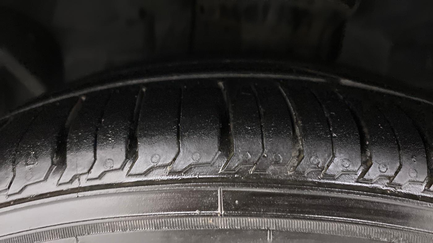 2019 Ford FREESTYLE TITANIUM PLUS 1.2 PETROL, Petrol, Manual, 76,352 km, Left Front Tyre Tread