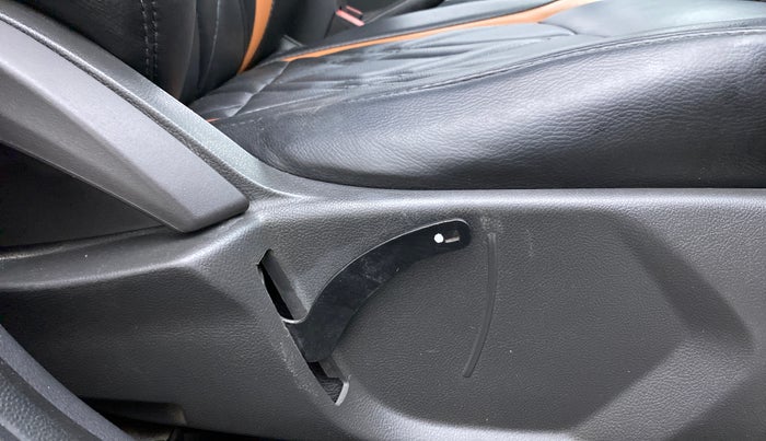 2019 Ford FREESTYLE TITANIUM PLUS 1.2 PETROL, Petrol, Manual, 76,352 km, Driver Side Adjustment Panel