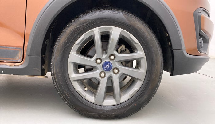 2019 Ford FREESTYLE TITANIUM PLUS 1.2 PETROL, Petrol, Manual, 76,352 km, Right Front Wheel