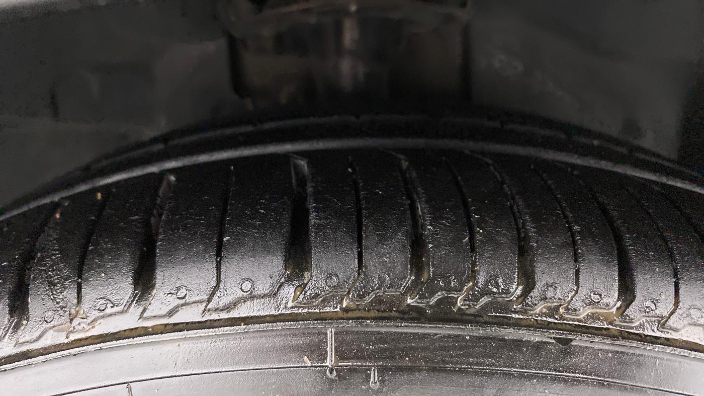 2019 Ford FREESTYLE TITANIUM PLUS 1.2 PETROL, Petrol, Manual, 76,352 km, Right Front Tyre Tread