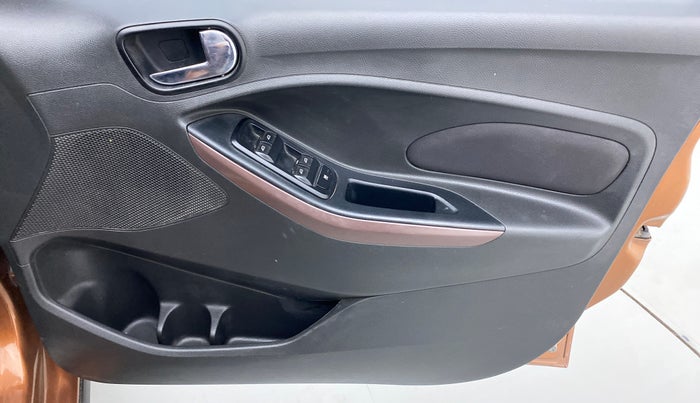 2019 Ford FREESTYLE TITANIUM PLUS 1.2 PETROL, Petrol, Manual, 76,352 km, Driver Side Door Panels Control