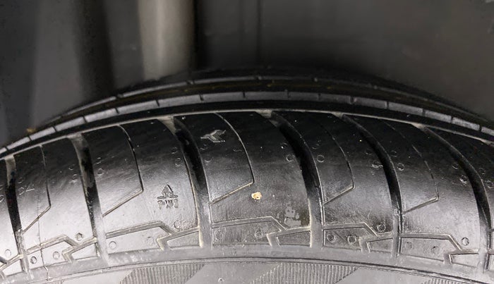2019 Ford FREESTYLE TITANIUM PLUS 1.2 PETROL, Petrol, Manual, 76,352 km, Right Rear Tyre Tread