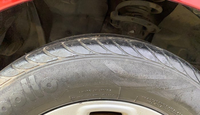 2018 Ford Figo Aspire TITANIUM 1.2 PETROL, Petrol, Manual, 32,121 km, Left Front Tyre Tread