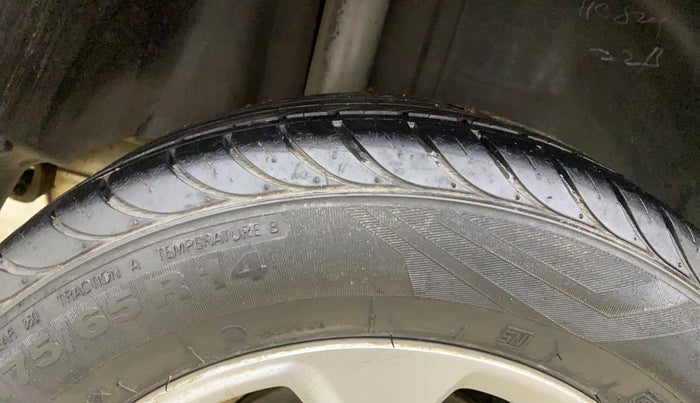 2018 Ford Figo Aspire TITANIUM 1.2 PETROL, Petrol, Manual, 32,121 km, Right Rear Tyre Tread