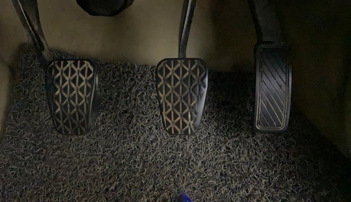 2018 Ford Figo Aspire TITANIUM 1.2 PETROL, Petrol, Manual, 32,121 km, Pedals