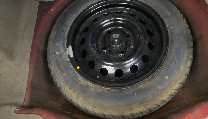 2018 Ford Figo Aspire TITANIUM 1.2 PETROL, Petrol, Manual, 32,121 km, Spare Tyre