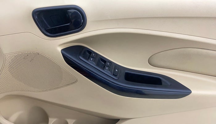 2018 Ford Figo Aspire TITANIUM 1.2 PETROL, Petrol, Manual, 32,121 km, Driver Side Door Panels Control