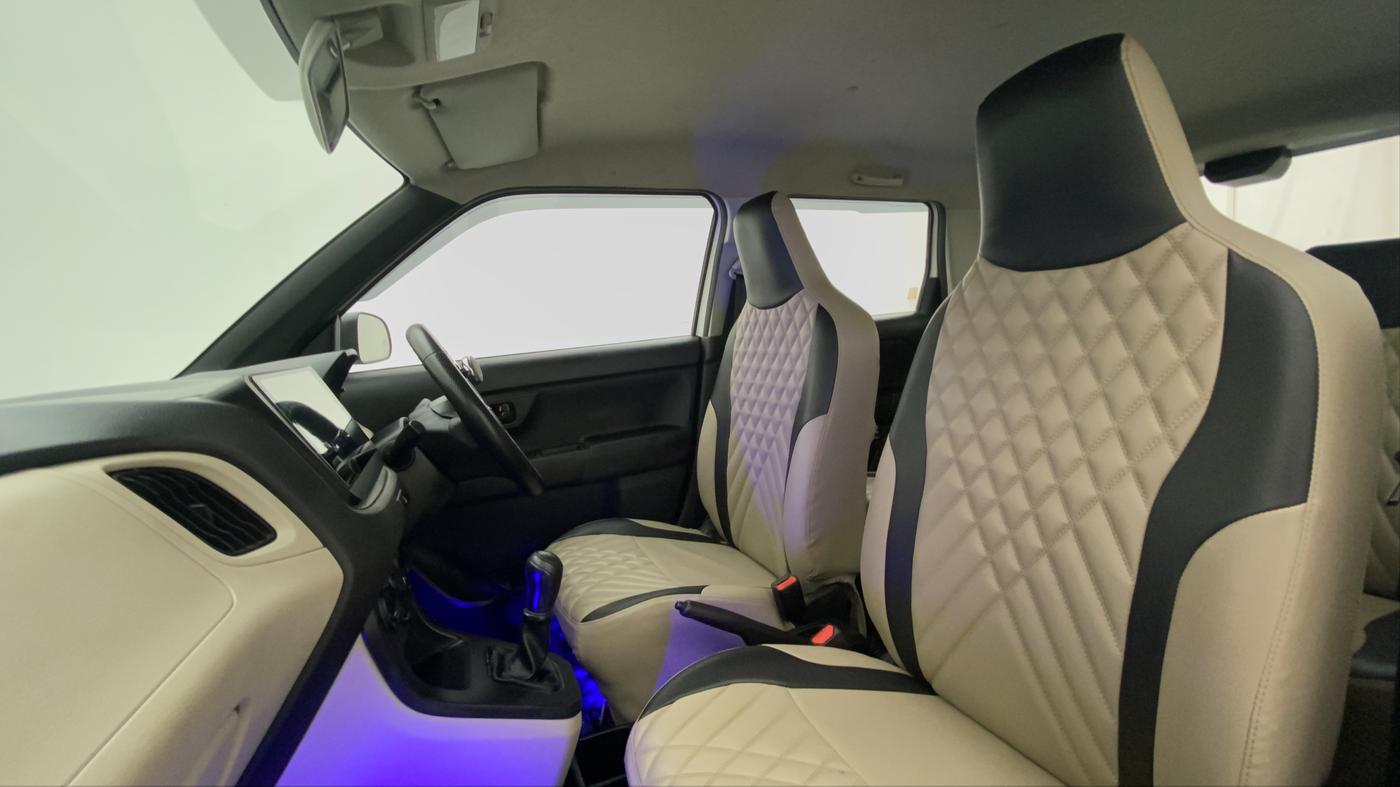 2021 Maruti New Wagon-R LXI CNG 1.0, CNG, Manual, 58,947 km, Right Side Front Door Cabin