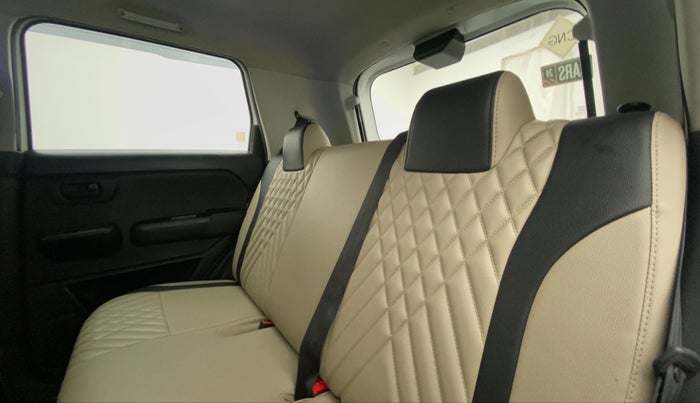 2021 Maruti New Wagon-R LXI CNG 1.0, CNG, Manual, 58,947 km, Right Side Rear Door Cabin