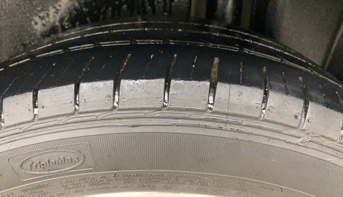 2022 Maruti Ciaz ALPHA 1.5 SHVS PETROL, Petrol, Manual, 34,894 km, Left Rear Tyre Tread