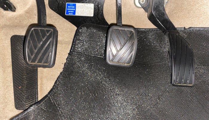 2022 Maruti Ciaz ALPHA 1.5 SHVS PETROL, Petrol, Manual, 34,894 km, Pedals