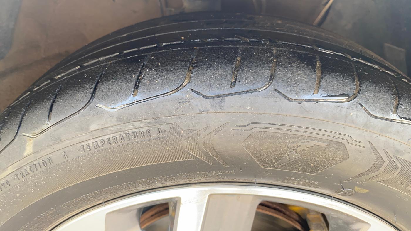 2024 Hyundai Verna SX 1.5 l MPI, Petrol, Manual, 36,752 km, Right Front Tyre Tread