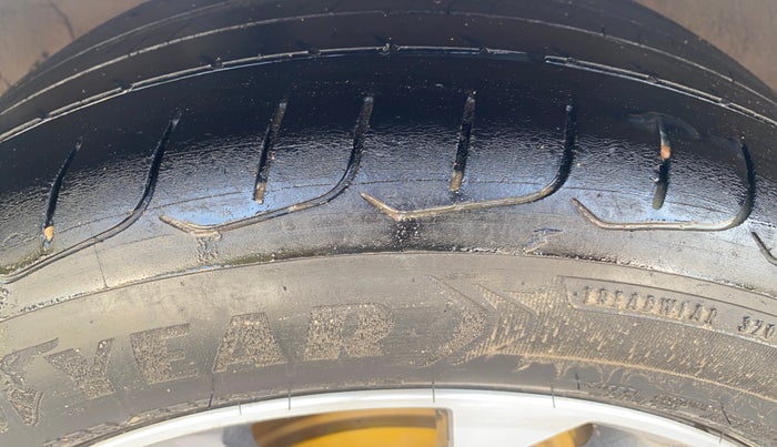 2024 Hyundai Verna SX 1.5 l MPI, Petrol, Manual, 36,728 km, Right Rear Tyre Tread