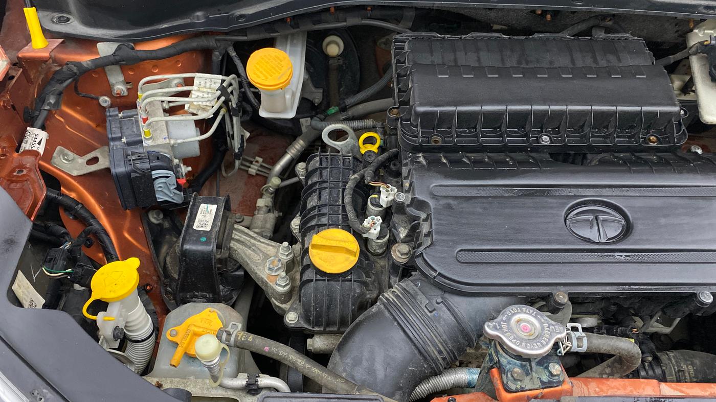 2022 Tata PUNCH ADVENTURE MT, Petrol, Manual, 60,231 km, Engine View - Right