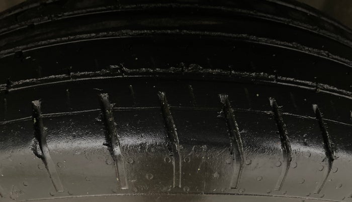 2022 Tata PUNCH ADVENTURE MT, Petrol, Manual, 60,231 km, Left Front Tyre Tread