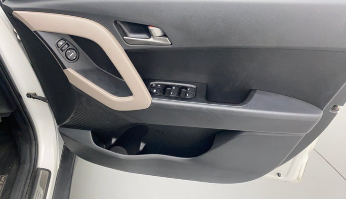 2016 Hyundai Creta 1.6 SX PLUS PETROL, Petrol, Manual, 34,087 km, Driver Side Door Panels Controls