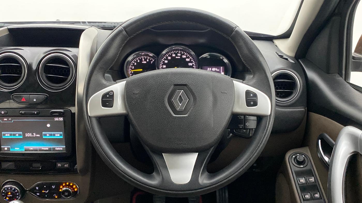 2017 Renault Duster RXZ 85 PS DIESEL, Diesel, Manual, 33,368 km, Steering Wheel Close Up