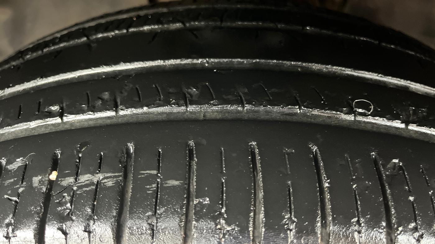 2019 Tata Harrier XZ 2.0L, Diesel, Manual, 80,830 km, Left Front Tyre Tread