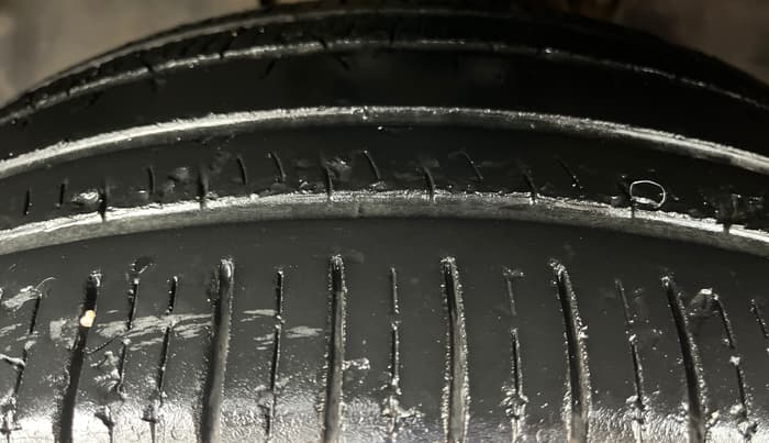 2019 Tata Harrier XZ 2.0L, Diesel, Manual, 80,830 km, Left Front Tyre Tread