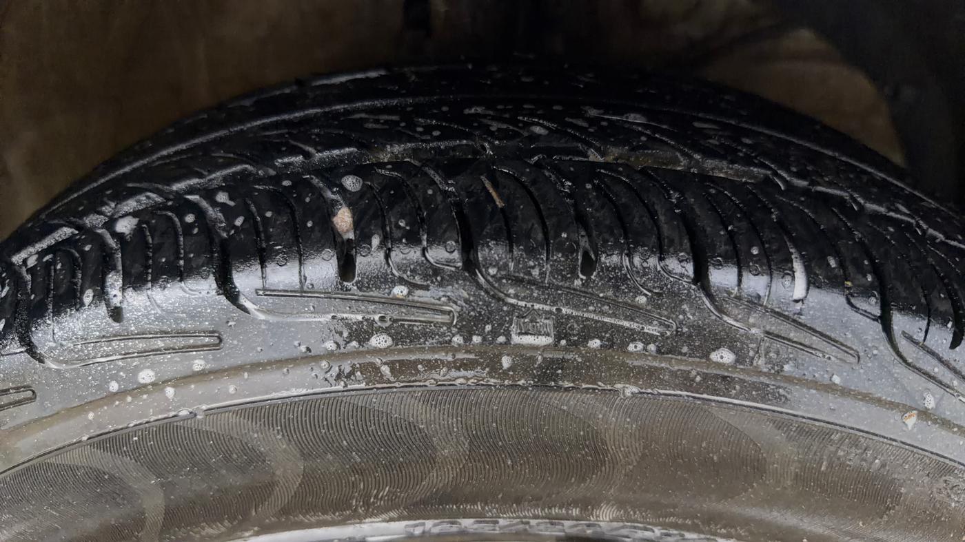 2019 Maruti Swift LXI, Petrol, Manual, 48,870 km, Right Front Tyre Tread