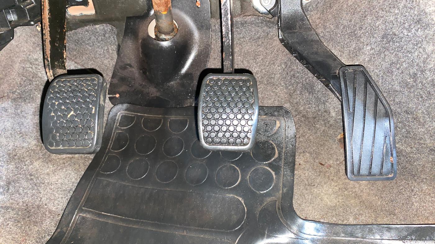 2015 Maruti Alto K10 VXI, Petrol, Manual, 43,008 km, Pedals
