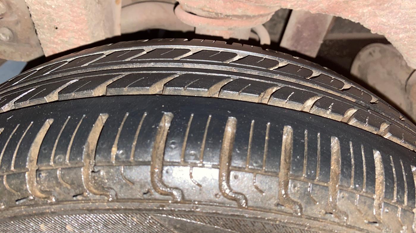 2015 Maruti Alto K10 VXI, Petrol, Manual, 43,008 km, Right Rear Tyre Tread