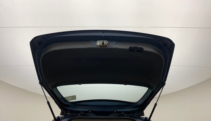 2011 Maruti Ritz VXI, Petrol, Manual, 82,043 km, Boot Door Open