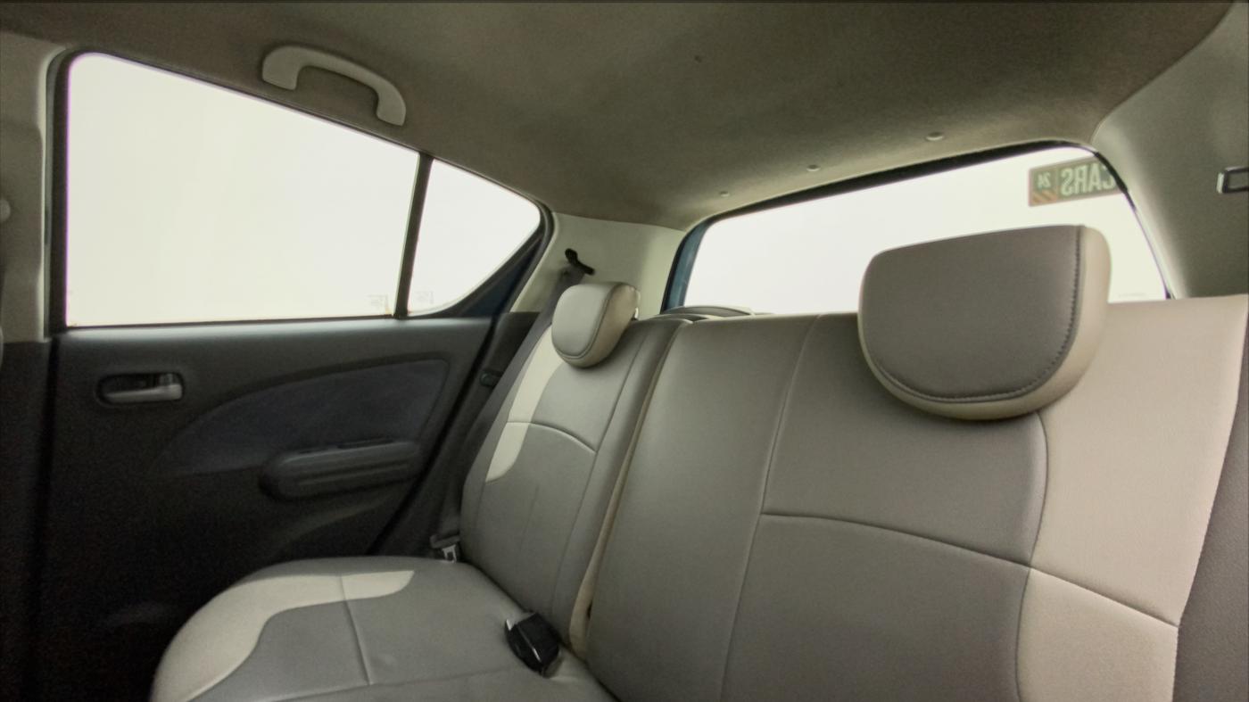 2011 Maruti Ritz VXI, Petrol, Manual, 82,043 km, Right Side Rear Door Cabin