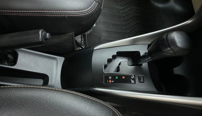 2019 Toyota YARIS J CVT, Petrol, Automatic, 18,535 km, Gear Lever