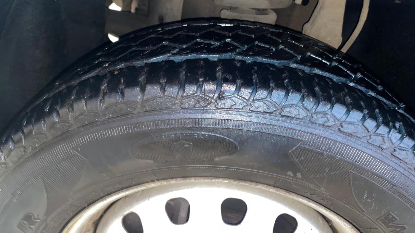 2019 Mahindra MARAZZO M2 7STR, Diesel, Manual, 1,41,255 km, Left Front Tyre Tread
